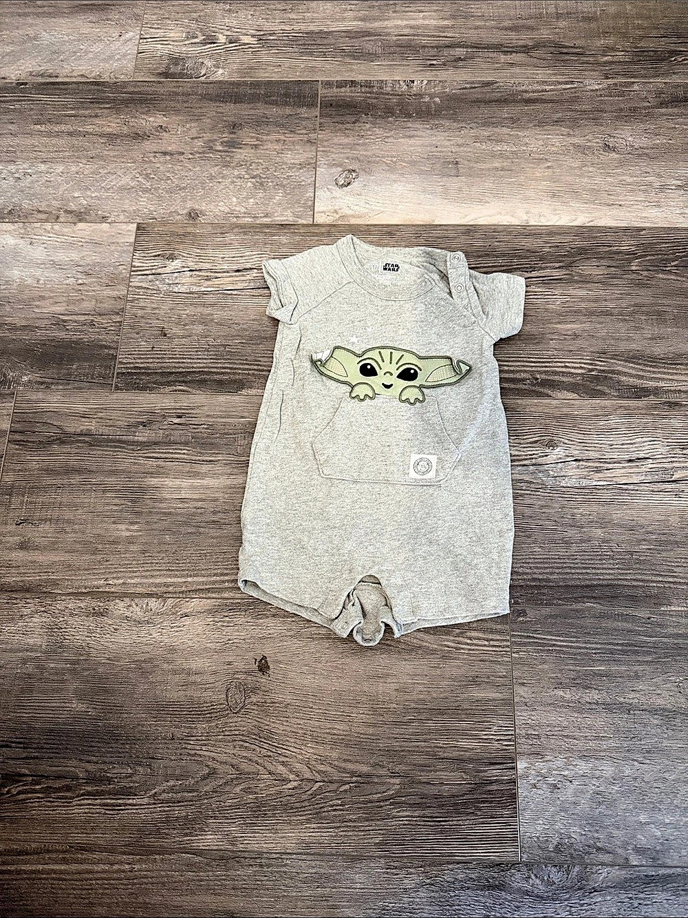 baby GAP Star Wars Grogu romper Grogu Romper Gray Baby 12-18M Like New